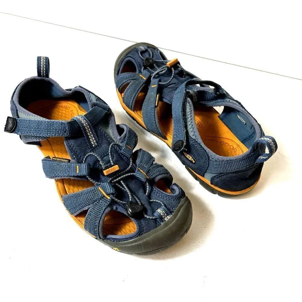 Keen Comfort Summer Hiking Sandals Big Kids 5 Blue Fabric Womens 6.5 Casual Shoe